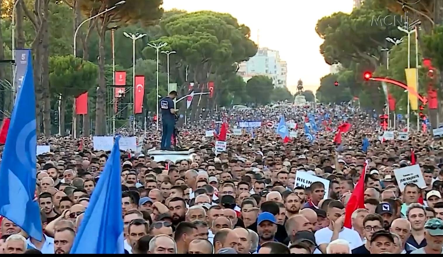 Berisha zotohet për protestë paqësore/ Balliu: Do t’i tregojmë BE-së aferat e Ramës (VIDEO)