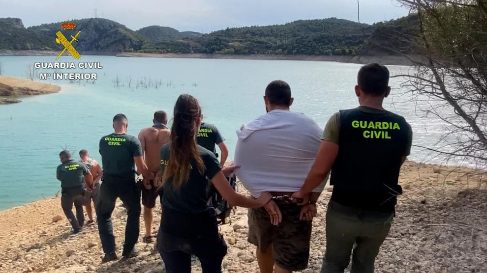 9 plantacione me marijuanë, arrestohen 10 shqiptarë në Spanjë