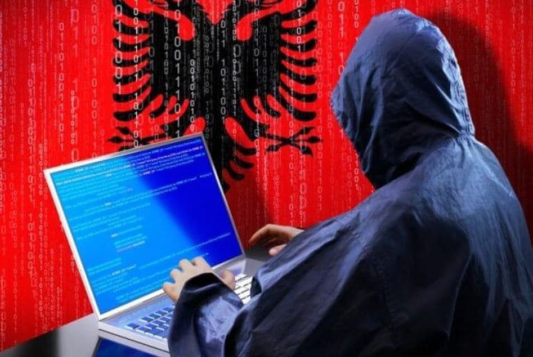 "Homeland Justice" publikon të dhënat e patentave të mijëra shqiptarëve