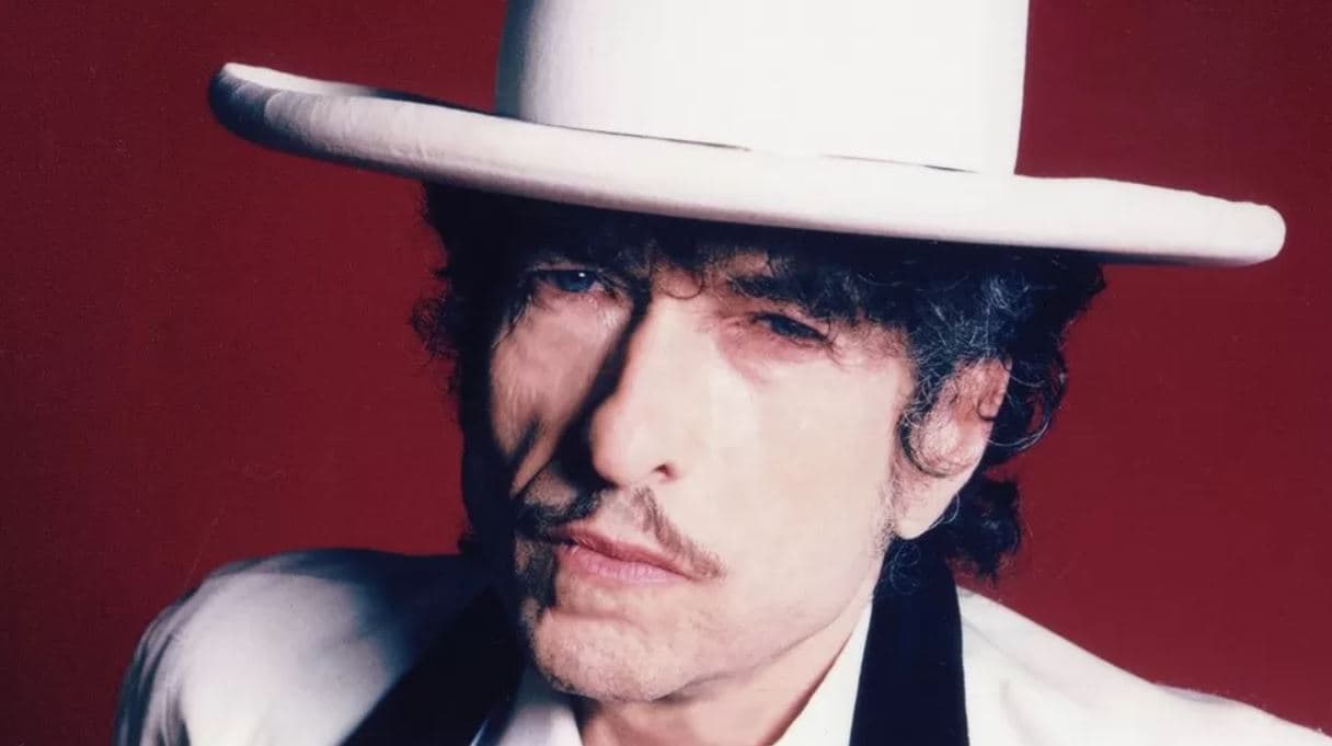 Përdori makinerinë për të dublikuar nënshkrimet, Bob Dylan u kërkon ndjesë fansave