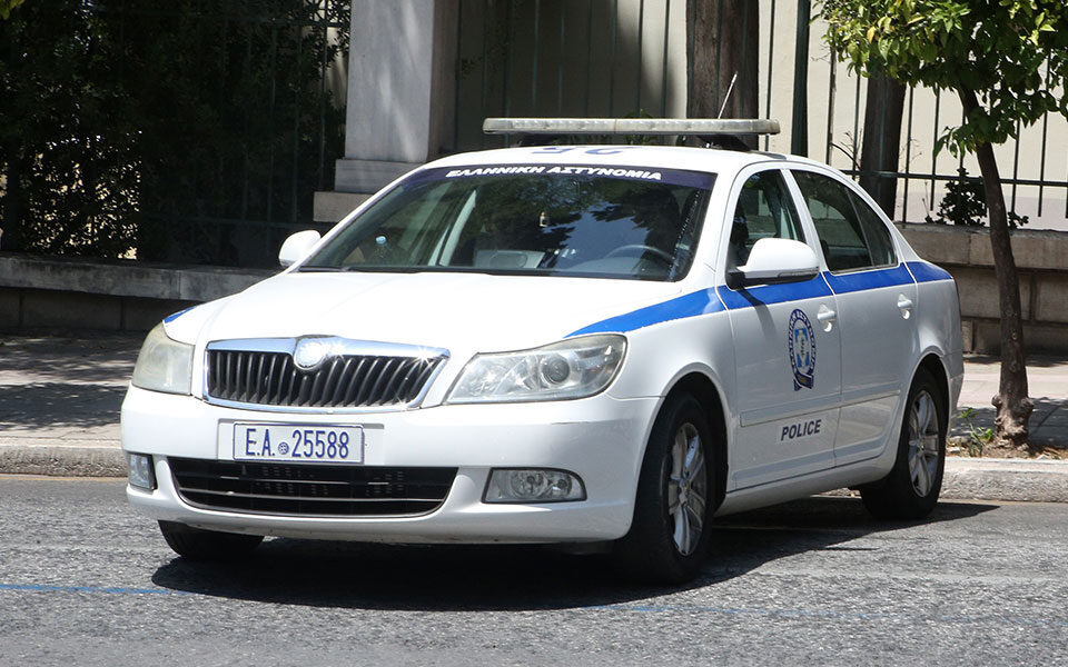 Policia greke shkatërron bandën e hajdutëve, 3 shqiptarë të arrestuar
