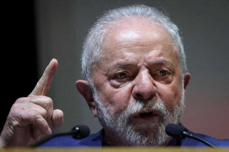 Presidenti Lula takohet me drejtuesit e WikiLeaks, thirrje për lirimin e Assange