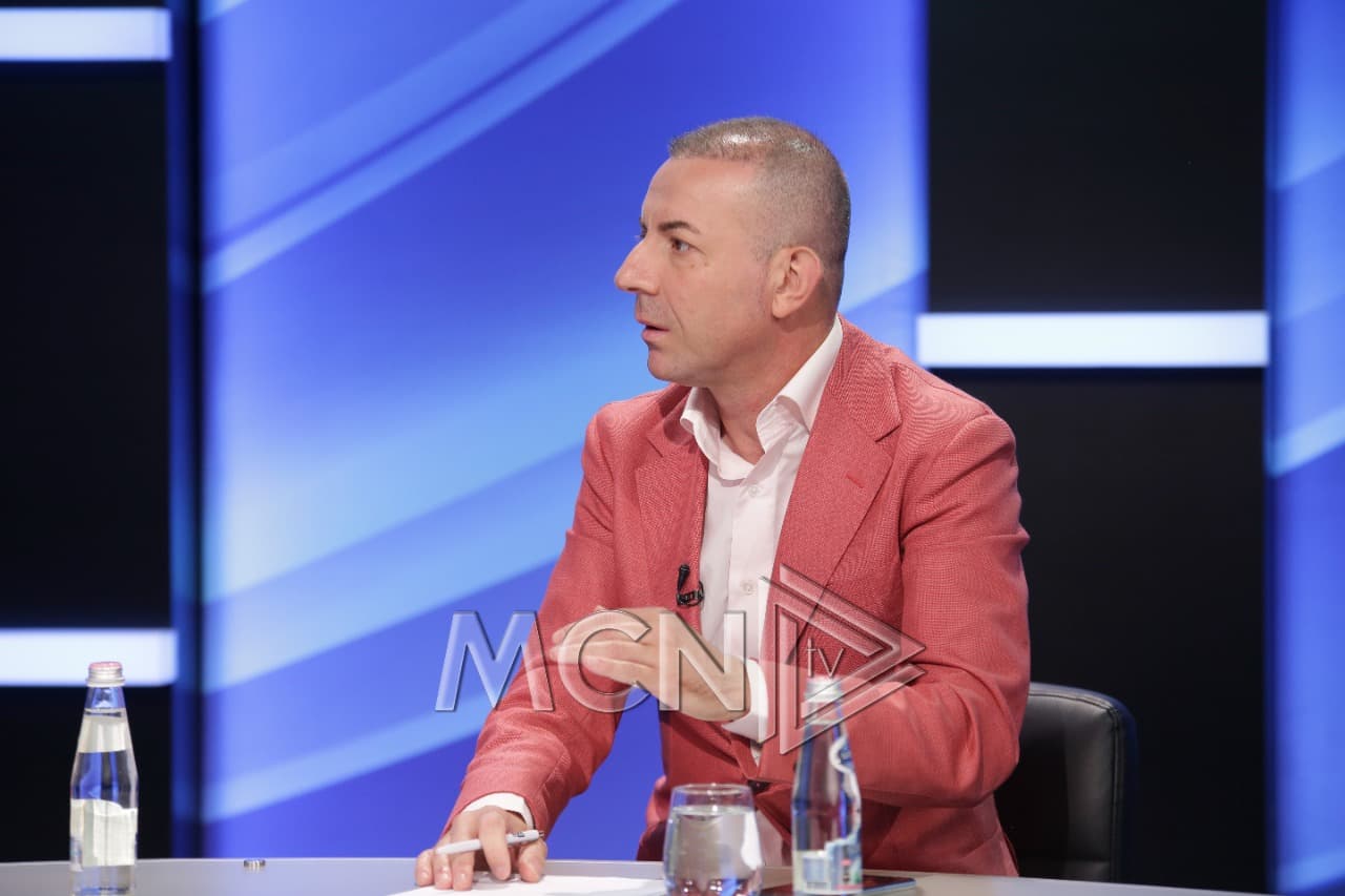 Hakerimi i të dhënave, Dyrnjaja: Përse hesht opozita? Se nuk di apo se nuk do?