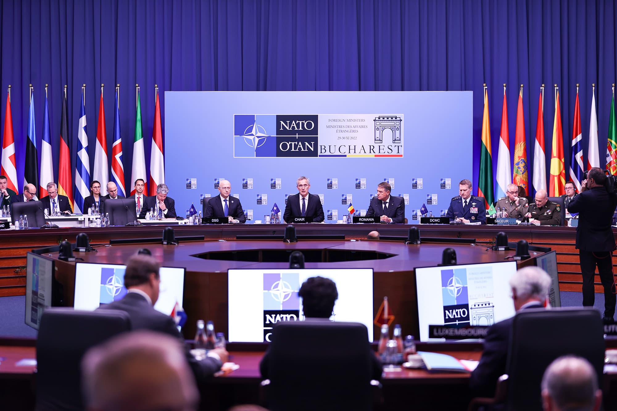 NATO solidarizohet me Ukrainën, zotohen të ndihmojnë me riparimet e infrastrukturës
