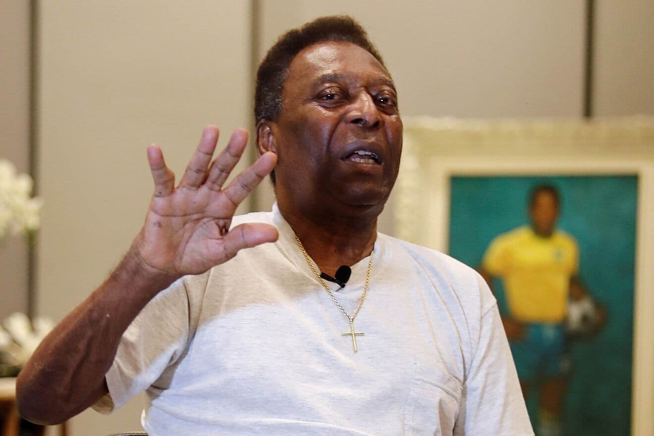 Probleme për legjendën braziliane, Pele shtrohet me urgjencë në spital