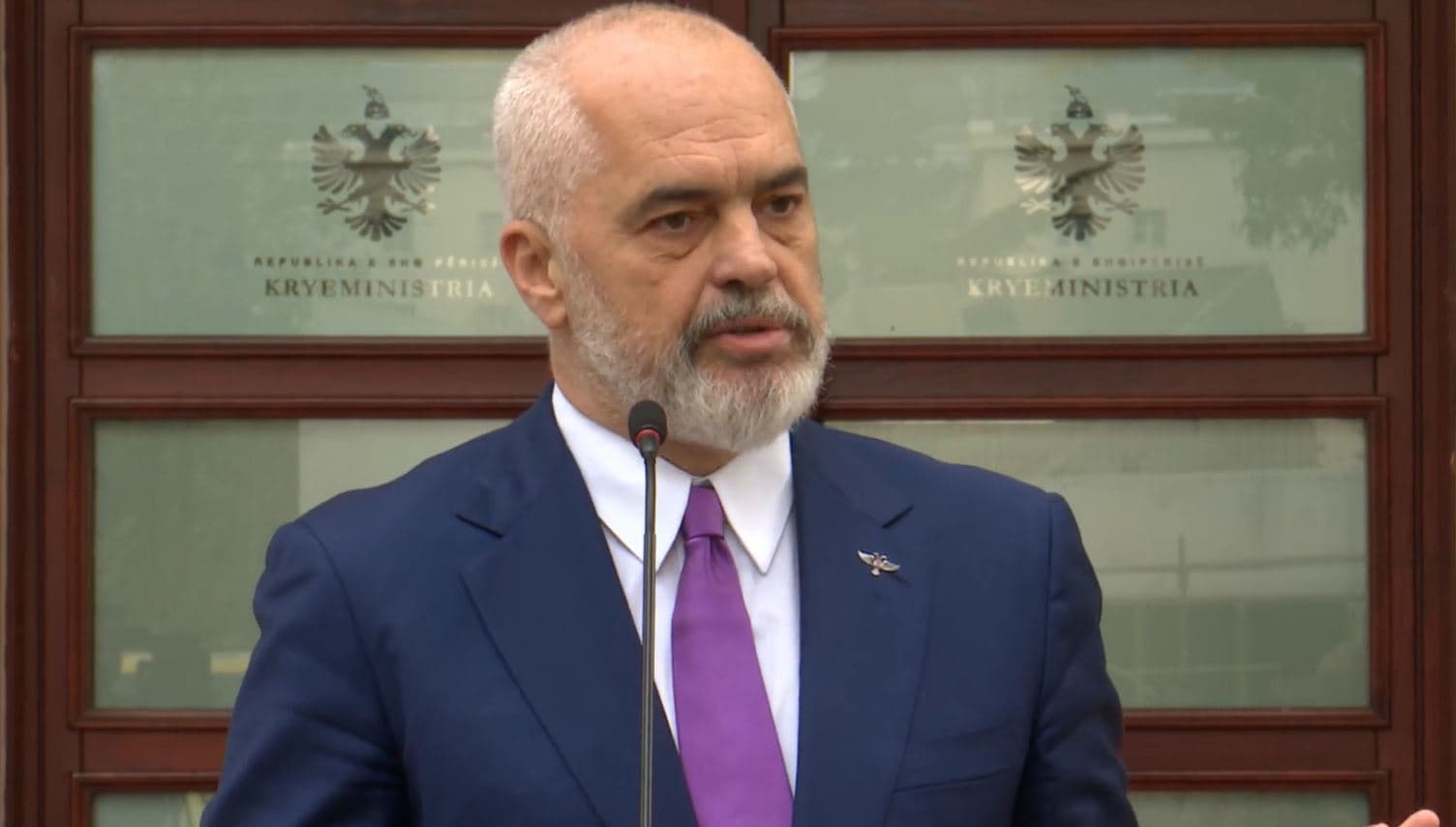 Festat e fundvitit, Rama njofton shpërblimin për pensionistët dhe invalidët