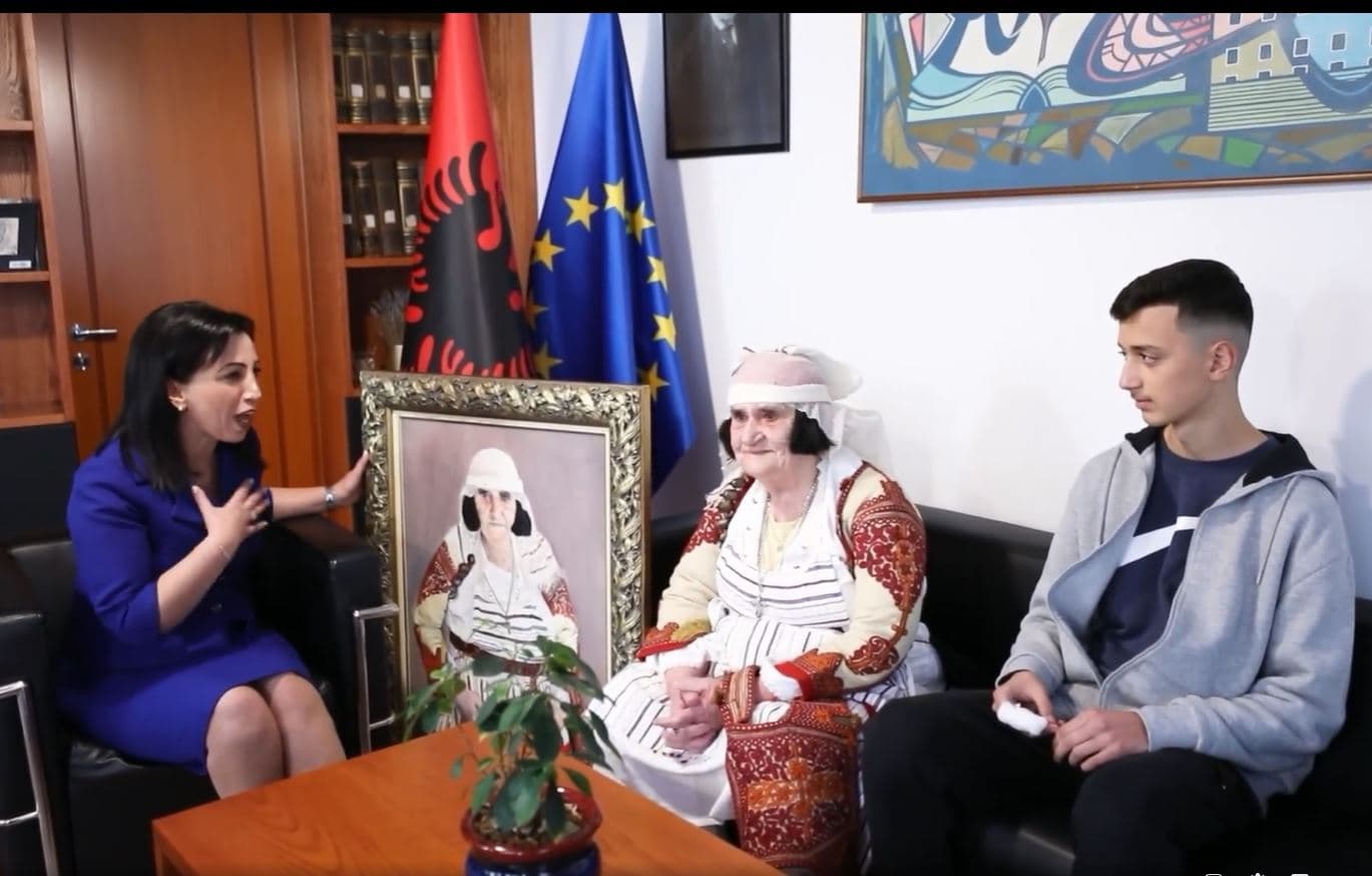 Konkursi “Shqipëria Ime”/ Rama: Dashuria për familjen fiton çdo konkurs