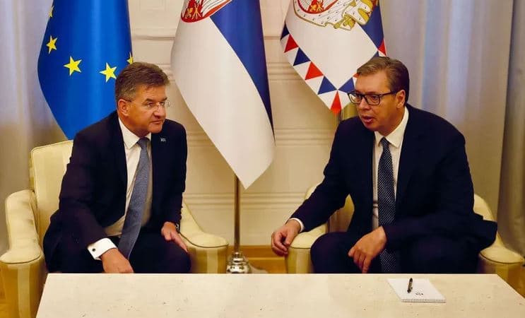 Lajçak në Beograd, synon të bindë Vuçiç-in të marrë pjesë në Samitin e Tiranës