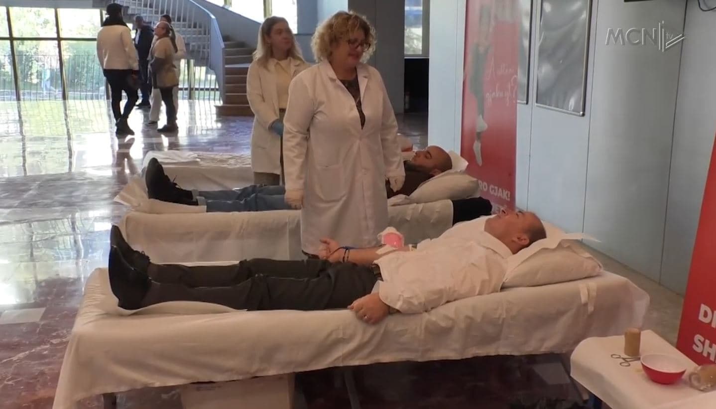 Dhurimi mbulon vetëm 25 % të nevojave për gjak (VIDEO)