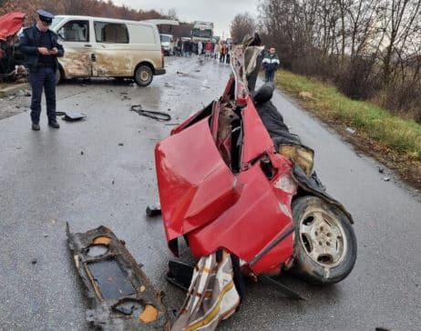 Aksident i rëndë në Kosovë, një i vdekur dhe 5 të plagosur
