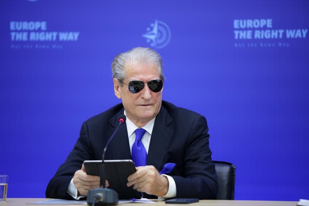Berisha: Rama e flaku Yuri Kim si limon të shtrydhur! Sulmi ndaj meje, i porositur