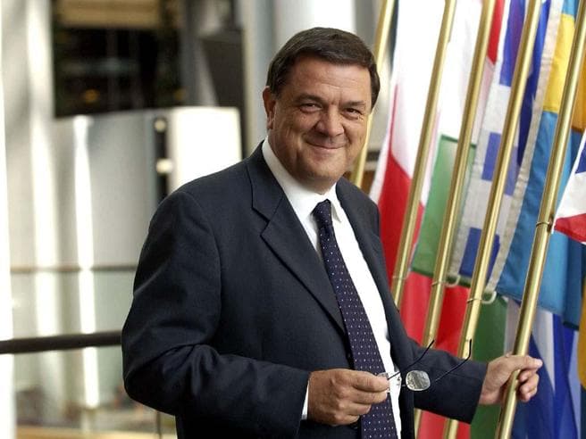 Një ish-eurodeputet italian, nën hetim në Bruksel për korrupsion