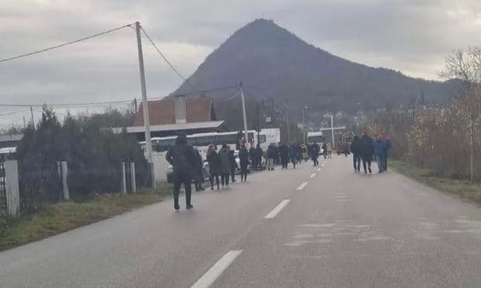 Tensionet në veri të Kosovës, bllokohet rruga në Rudarë