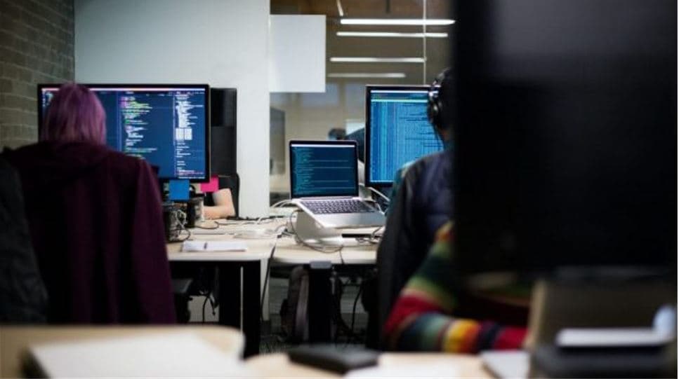 5 milionë euro mashtrim me Call center, lëshohen 15 urdhra arresti, 9 italianë dhe 6 shqiptarë 