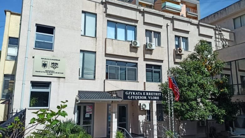 6 apartamente dhe 1 dyqan/ Prokuroria i sekuestron pasurinë Viktor Shorajt në Vlorë