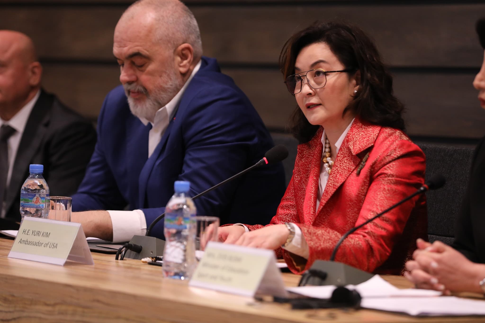 Rama: Plotësisht dakord me Kim, kreun e SPAK nuk e zgjedh as qeveria dhe as ambasada! KLP të mos ndikohet (VIDEO)