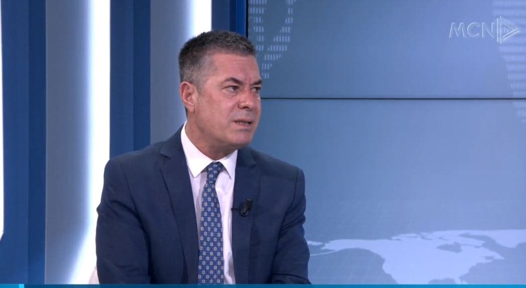 Sulmi ndaj Berishës/ Vangjeli: T’i garantohet mbrojtja, pas syzeve të errëta fshihet një mesazh politik