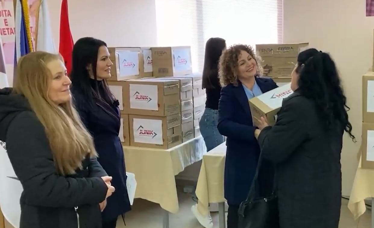 Solidarizim me shtresat në nevojë në Lezhë (VIDEO)