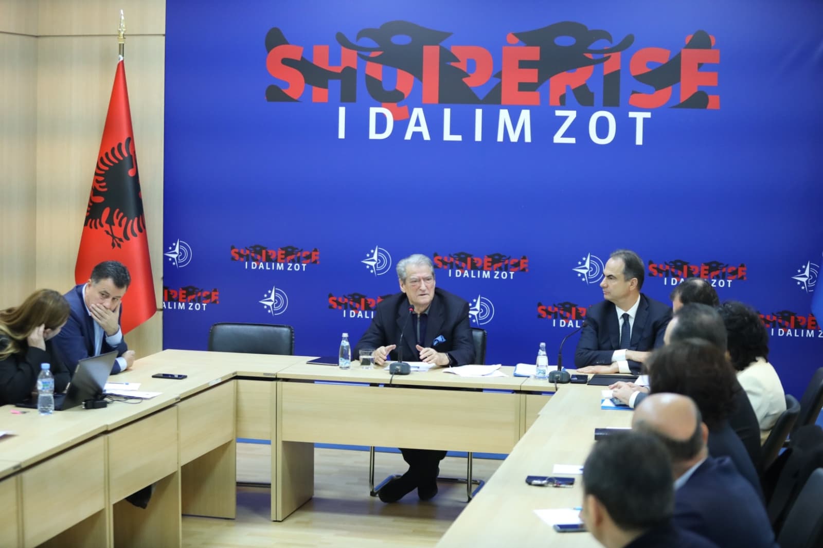  Berisha: Akti për Teatrin Kombëtar, dhunim flagrant i vendimit të Gjykatës Kushtetuese