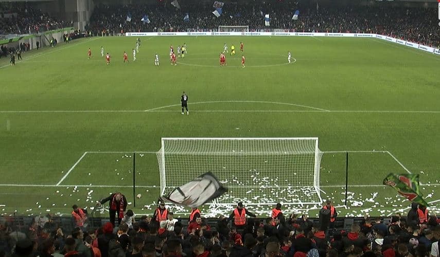 Mbyllet pjesa e parë në derbi, vendos goli i Skukës