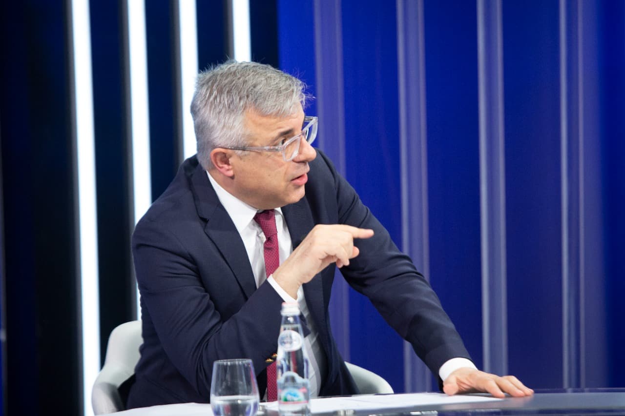 Sejamini: Në PD të gjithë luftojnë për pushtet, më e mira është që secili të bëjë partinë e vet