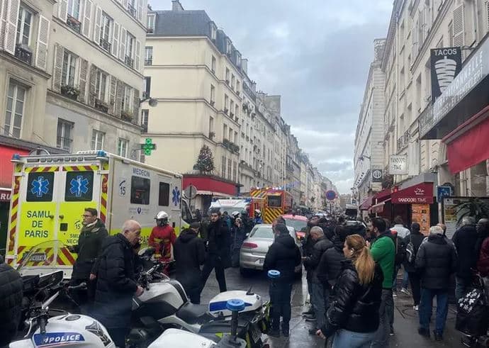 Të shtëna me armë në Paris, 2 të vdekur dhe disa të plagosur