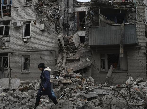 Rusët bombardojnë Kherson-in, 5 të vdekur dhe 20 të plagosur