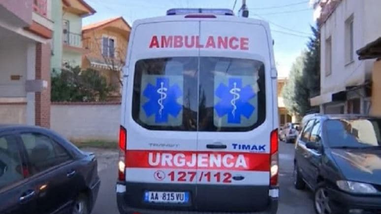 Gjendet i pajetë i moshuari në Vlorë, dyshohet se u mbyt në kanalin e ujërave të zeza