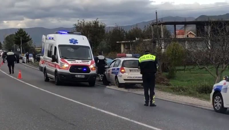Përplasi me makinë 3-vjeçaren në Sarandë, arrestohet shoferi