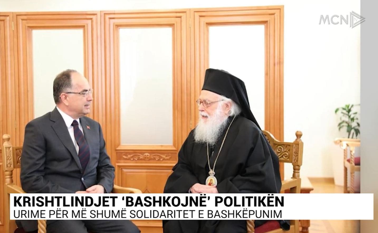 Krishtlindjet ‘bashkojnë’ politikën (VIDEO)