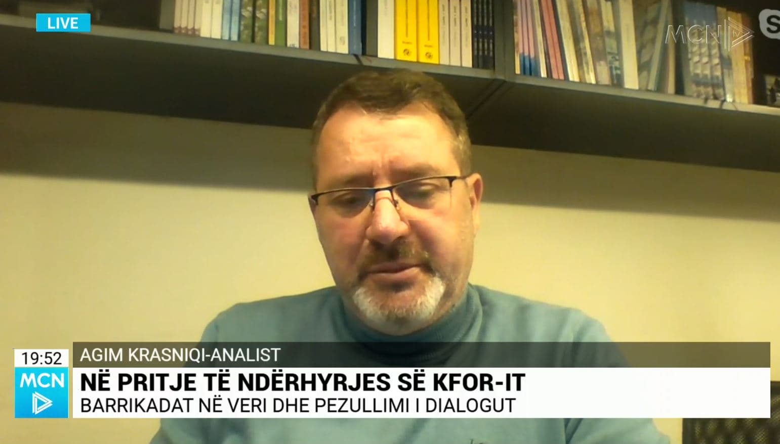 Barrikadat/ Krasniqi: Hezitimi i KFOR, i jep hapësirë komunitetit serb. Kosova s’duhet të lëshojë pe për kushtet e Serbisë (VIDEO)