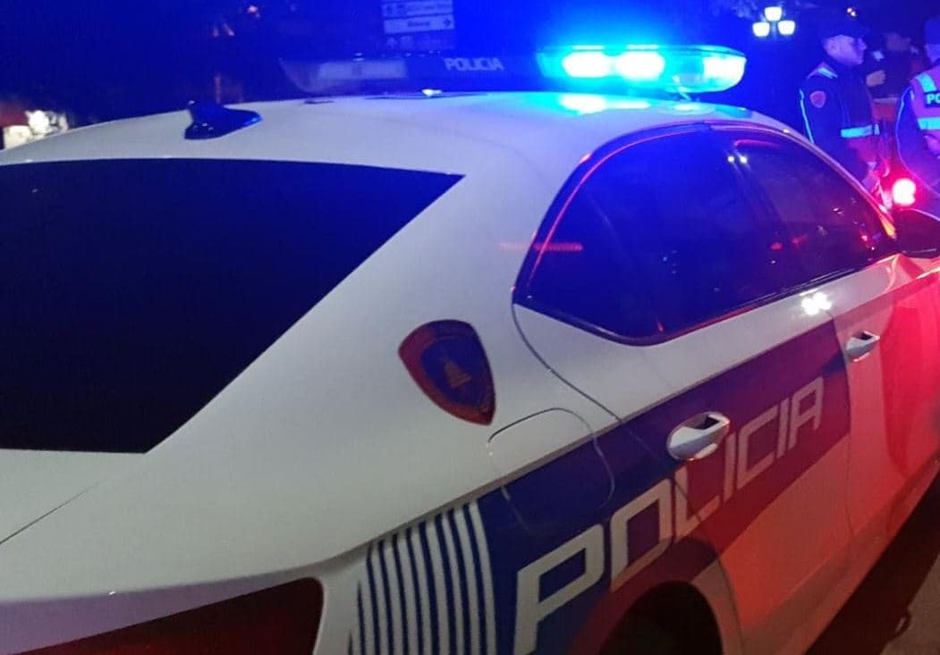 Përplasen 4 makina në rrugën Koplik-Hani i Hotit, dy të plagosur 