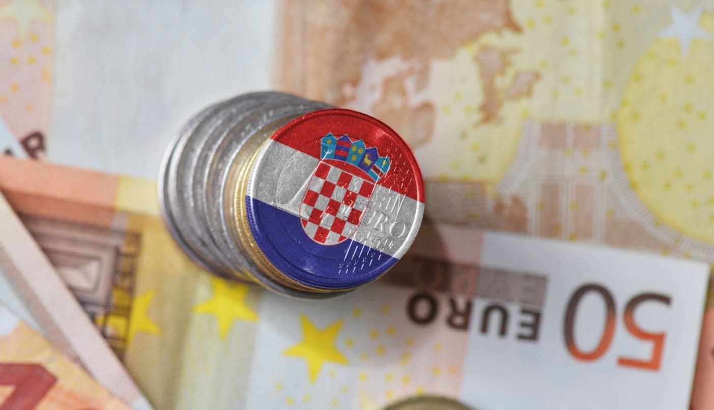 Kroacia nga nesër i bashkohet Euros dhe zonës Schengen 