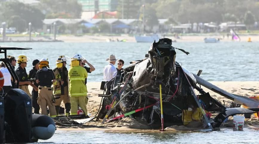 Australi/ Përplasen dy helikopterë në ajër, ndërrojnë jetë katër persona