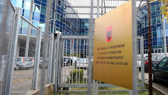 Abuzime me tenderin 7 mln lekë/ Apeli lë në fuqi vendimin e GJKKO-së për të akuzuarit në Durrës