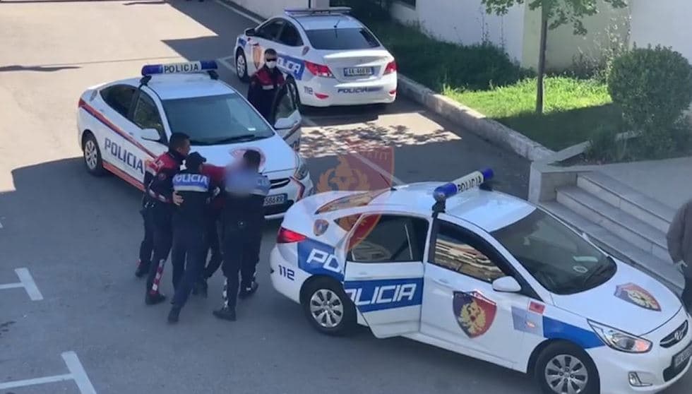 Aksidenti me tre të vdekur dhe katër të plagosur, arrestohet 28-vjeçari në Dibër