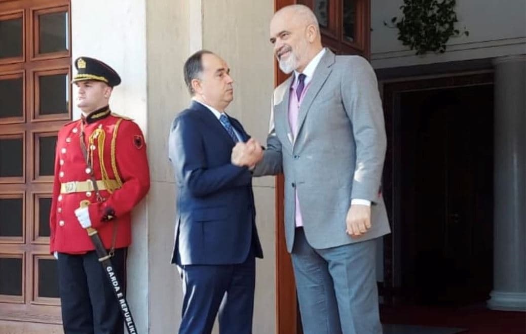 Rama takon Begaj: Për të mbledhur Këshillin e Sigurisë dhe për të ndryshuar ambasadorët
