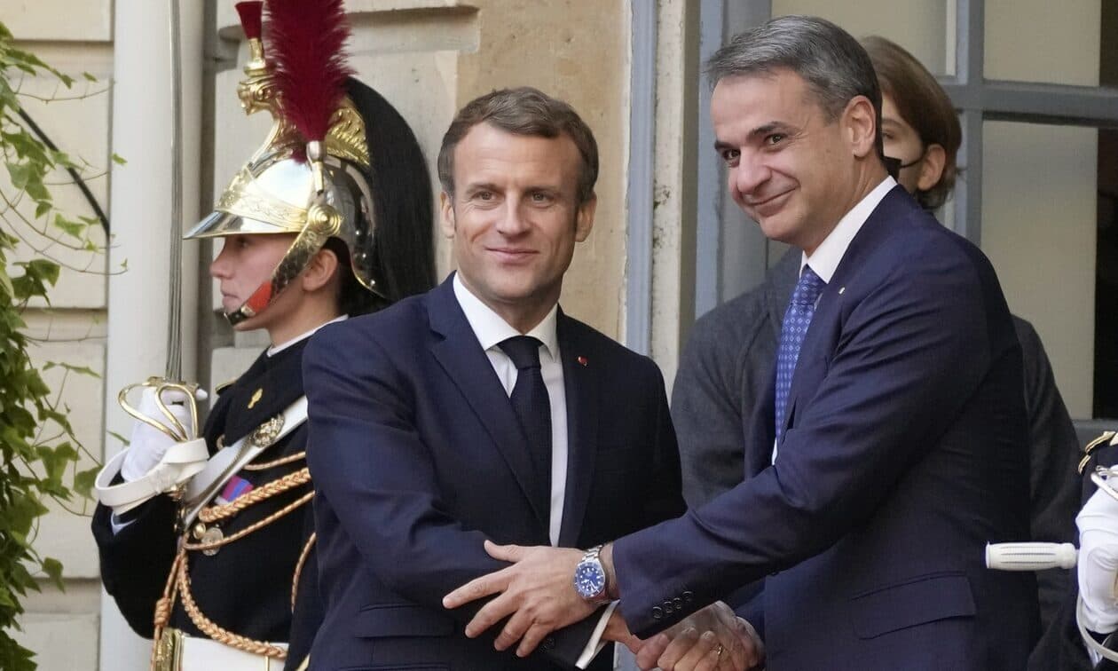 Bisedë telefonike Macron-Mitsotakis, në fokus Mesdheu Lindor dhe Ukraina