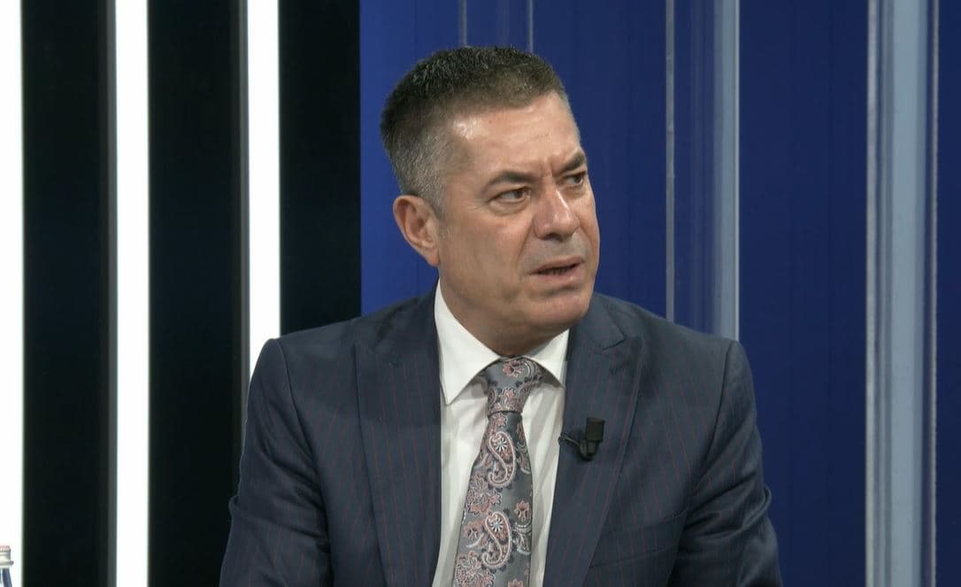 Satelitët, Vangjeli: Mungon transparenca! Janë vetëm gjëja e dukshme që i vijnë rrotull Shqipërisë