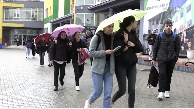 Nis krijimi i librarisë zanore për të verbrit. Gjimnazistët do të lexojnë për ta