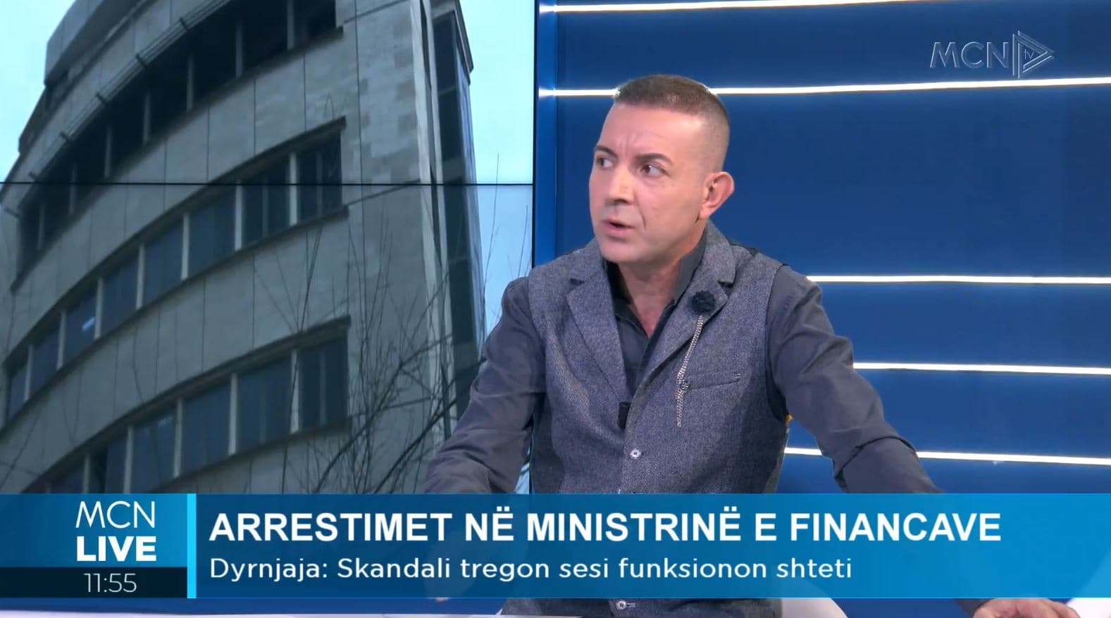 Arrestimi i Sekretarit të MEF/ Dyrnjaja: Rama të lironte nga detyra Arlind Gjokutajn dhe ministren Ibrahimaj (VIDEO)