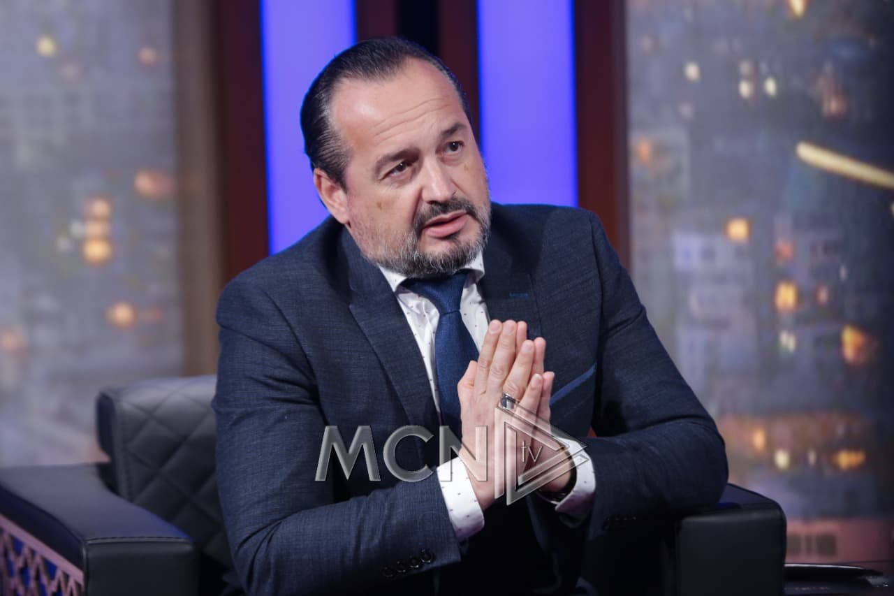 Akil Pano: Çdo gjë në këtë botë është politike, qëndroj djathtas bindshëm