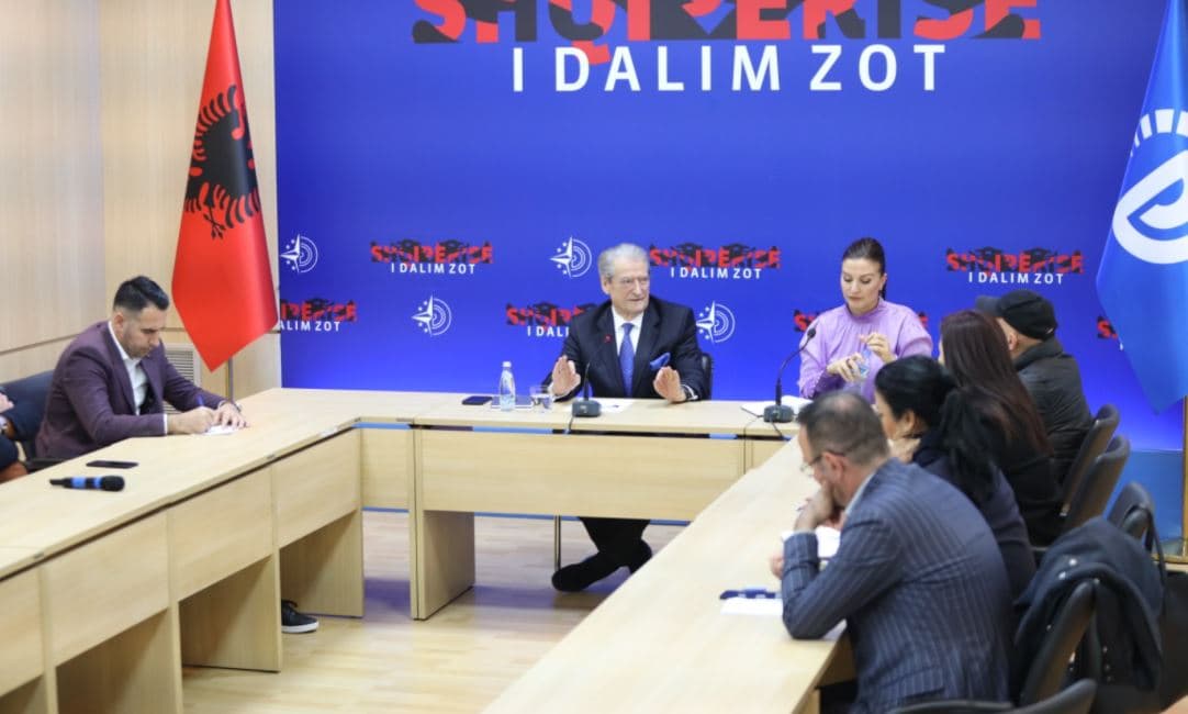 Berisha, thirrje Zuckerberg dhe Musk: Ndëshkoni terrorin dixhital të Ramës!