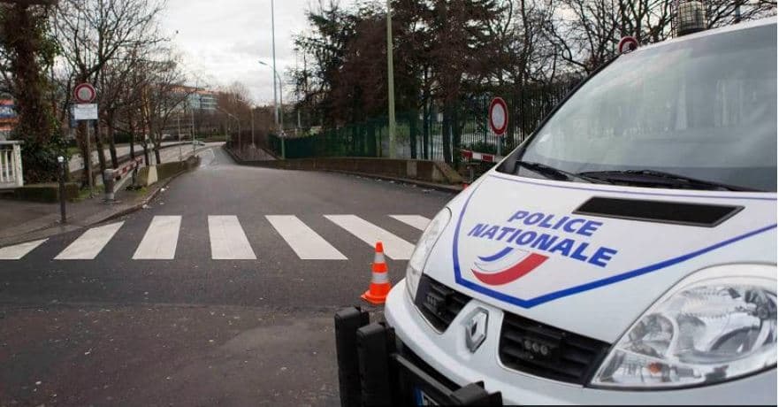3-vjeçarja franceze humb jetën, u gjet e mbyllur në lavatriçe