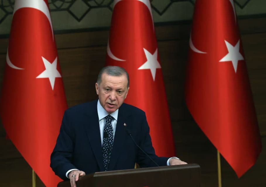 Anëtarësimi në NATO, Erdogan vendos kushte: Suedia dhe Finlanda duhet të dorëzojnë 130 terroristë