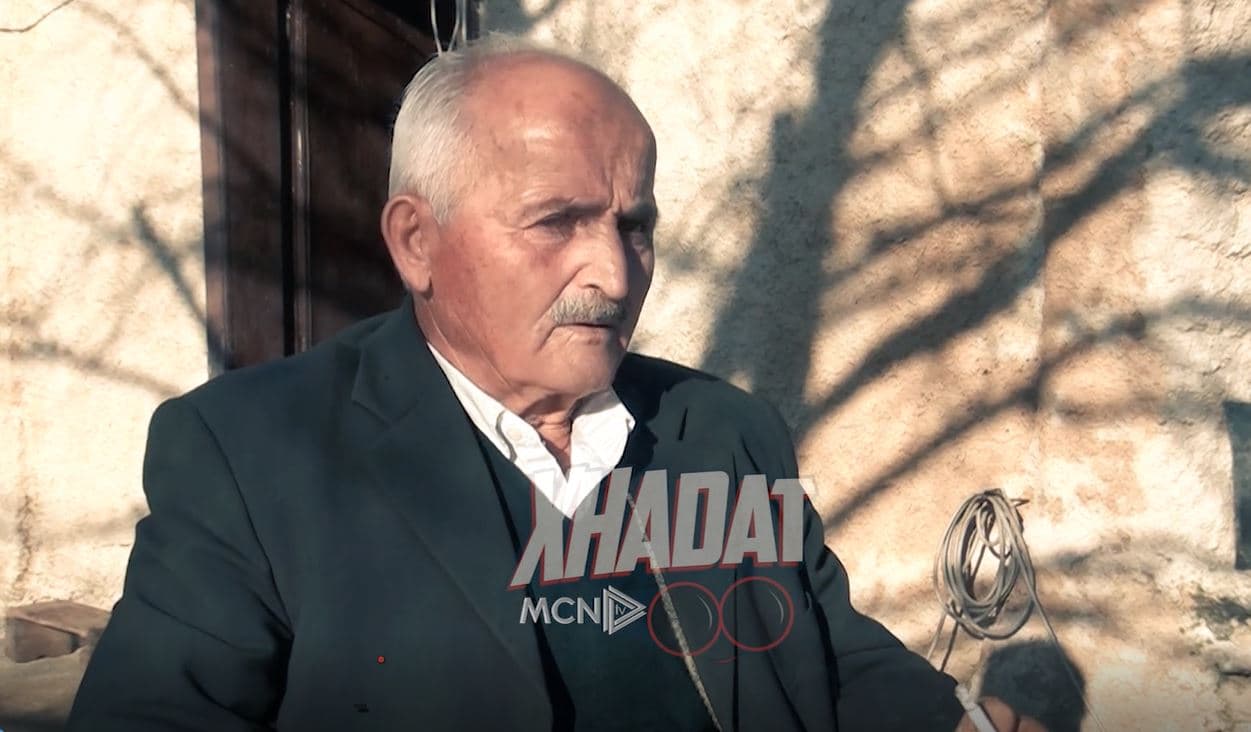 Dy të moshuarit që jetojnë në garazh pas tërmetit