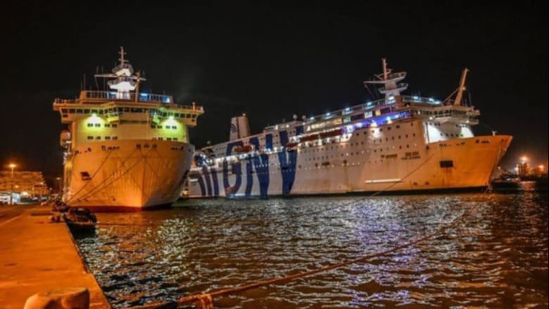 Përkeqësohet moti/ Porti i Durrësit shtyn lundrimet drejt Italisë