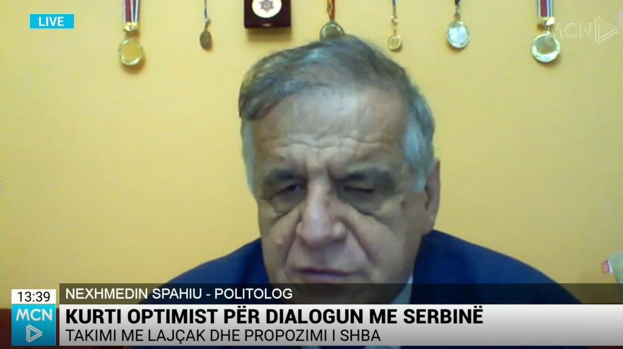 “Hetimi për Varhelyi-n, lajm i mirë”, Spahiu: Një luftë Kosovë-Serbi, e mundshme në muajit në vijim (VIDEO)