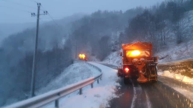   Moti i keq/ Autoriteti Rrugor apelon shoferët për kujdes
