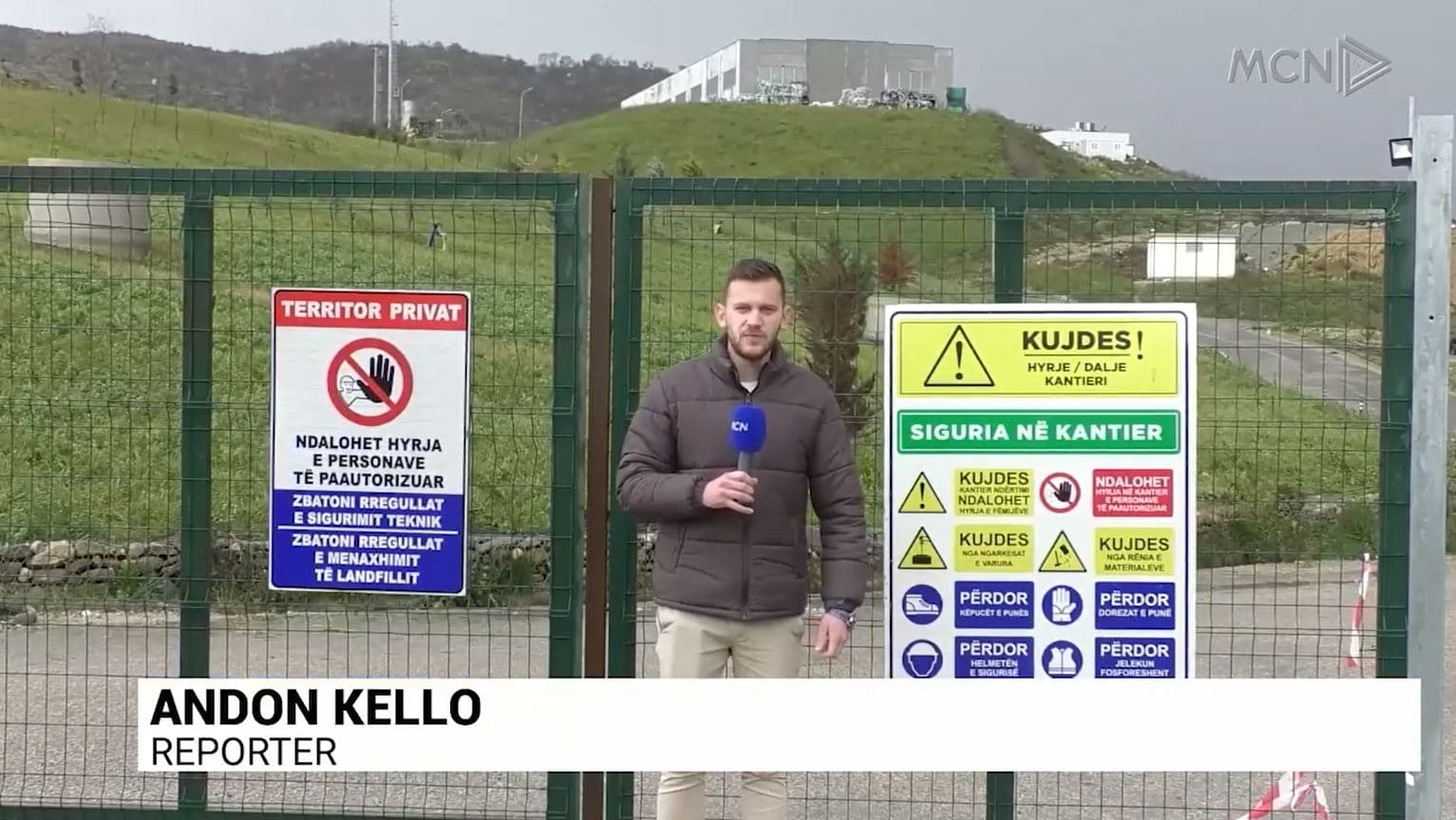 Rikthehen malet me plehra në Sharrë. Banorët: S’ka incinerator, po hapin gropa të reja